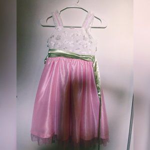 A kid's dress